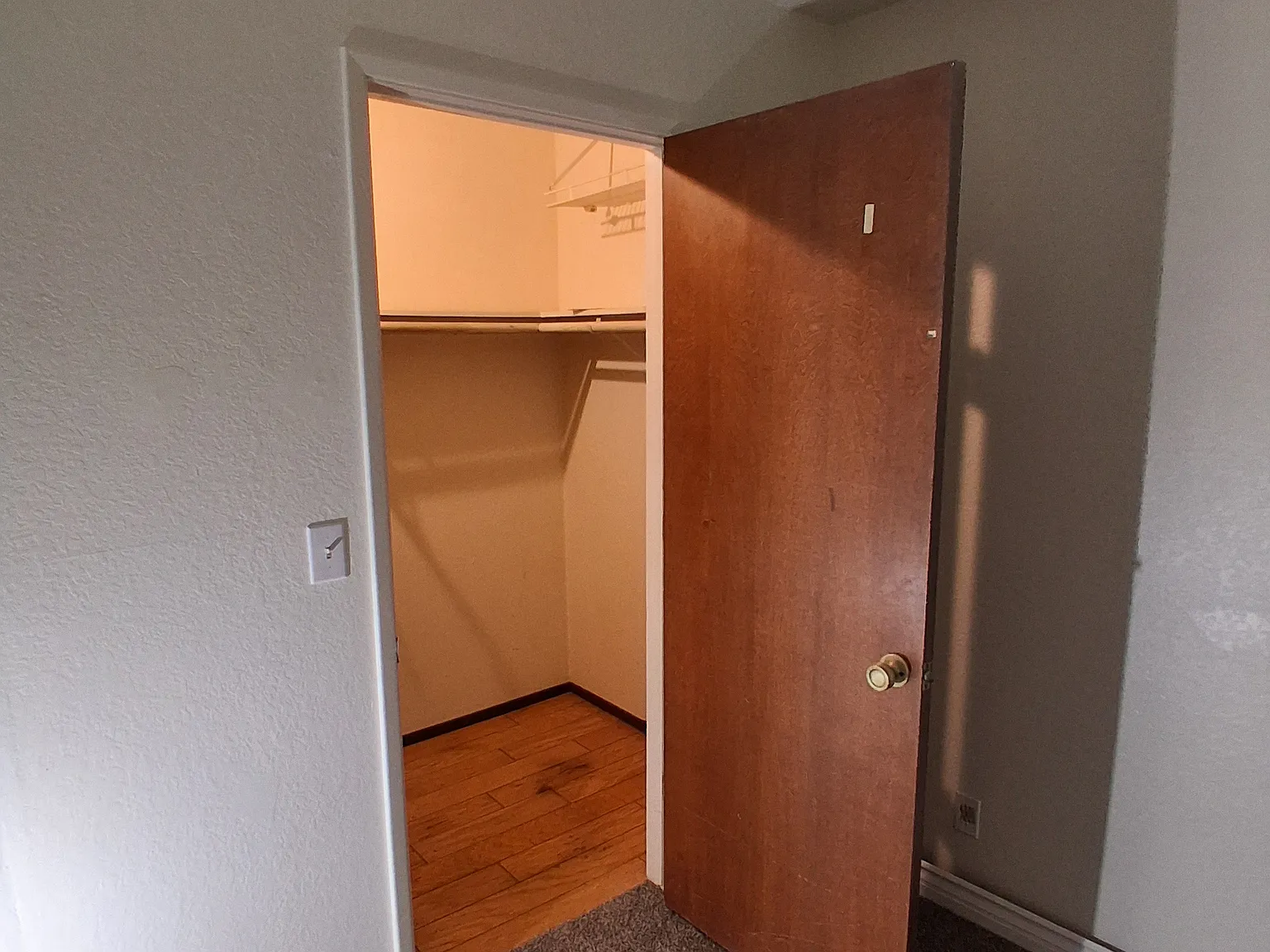 2 bed, 1300 sqft, $600 — Photo 3