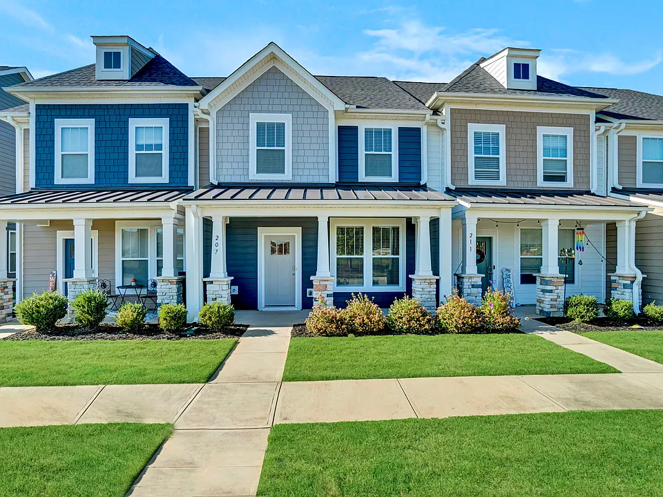 207 Dalmatian Dr