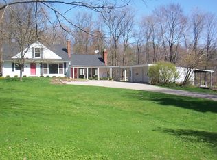 8800 Carmichael Dr, Chesterland, OH 44026
