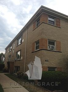 1st image of 3942 N California Ave APT 2E