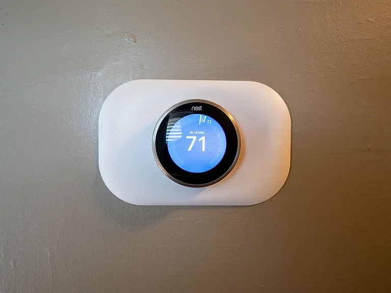 Nest learning thermostat to keep utility bills low