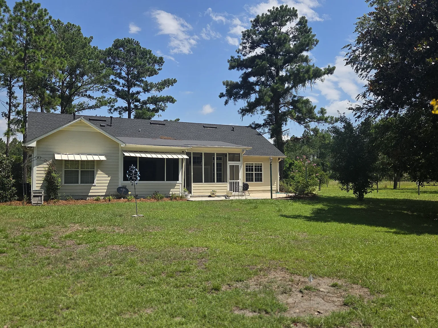 4 bed, 1792 sqft, $2,195 — Photo 1