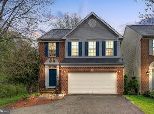 8741 Talbott Farm Dr, Alexandria, VA