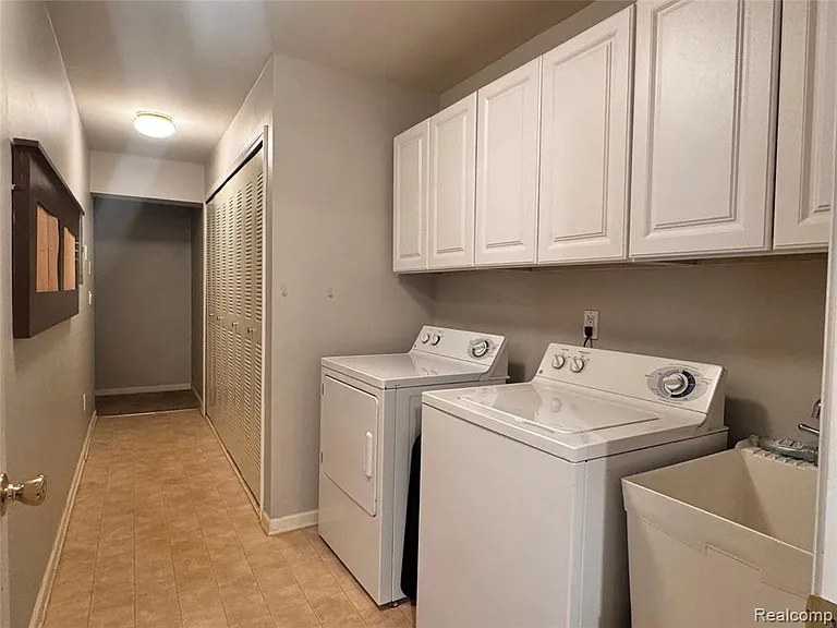 45997 Rhodes Dr — Photo 20
