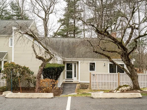 97 Fifer Ln #97, Lexington, MA 02420