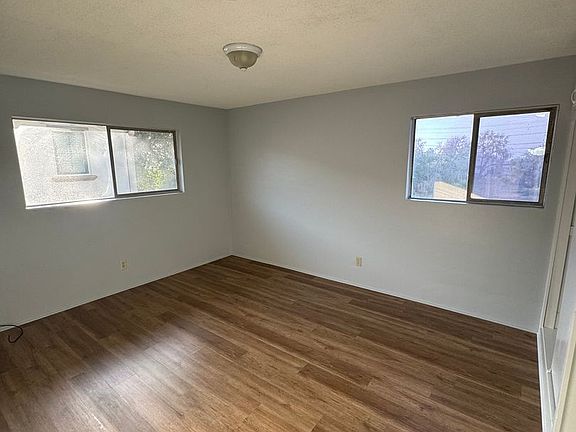5th image of 322 E Live Oak St APT R