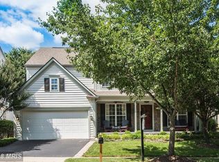 43248 Golf View Dr, Chantilly, VA 20152
