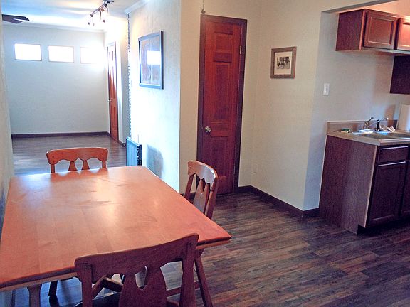 5th image of 5205 Woodview Ave