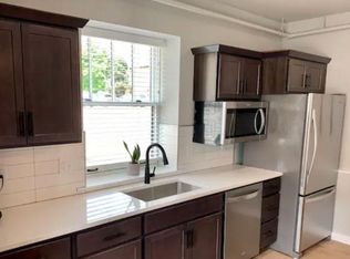 120 N 4th St #1, Manhattan, KS 66502