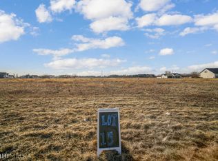 1412 Navajo Ct, Kankakee, IL 60901