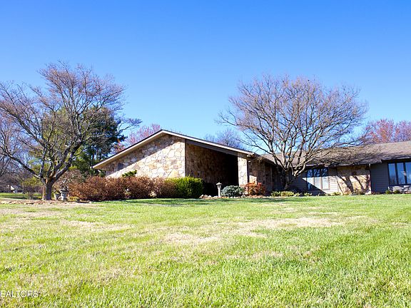 3rd image of 12217 S Fox Den Dr