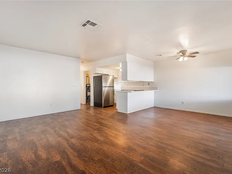 1611 E Harmon Ave #3 — Photo 6