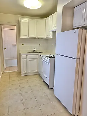 Rented by Corcoran | media 9