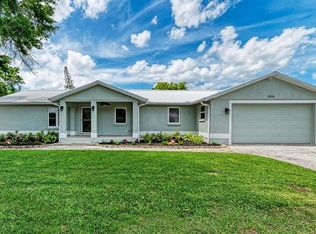 210 42nd St W, Bradenton, FL 34209