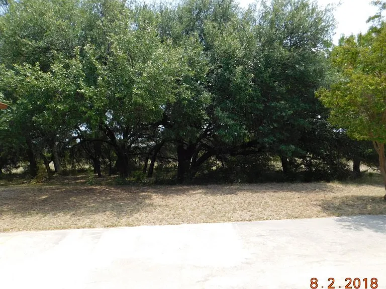 2315 E Highway 190 — Photo 42
