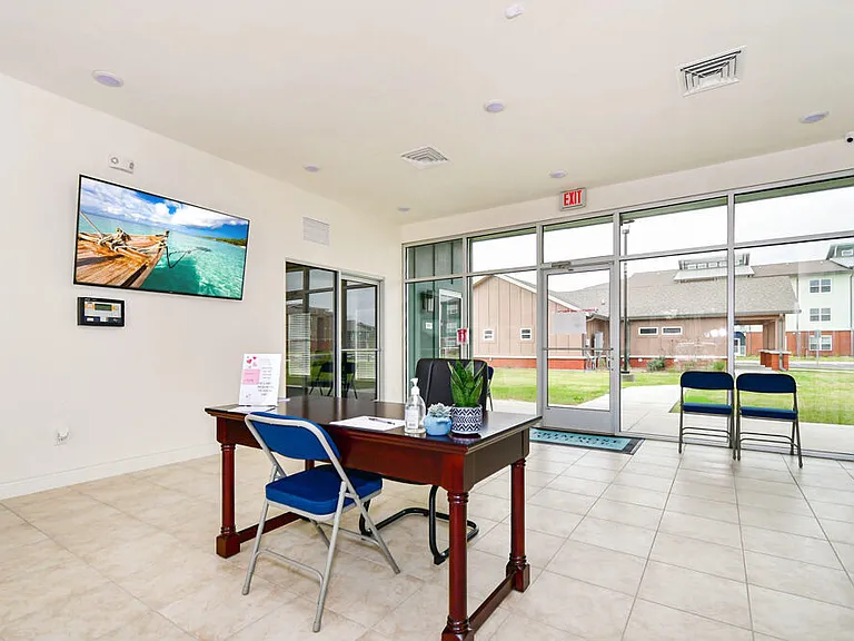 Primrose Village Apartments — Photo 9