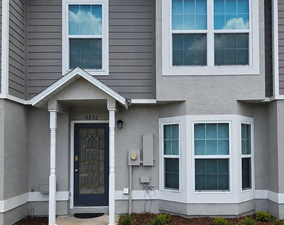 4526 Brook Hollow Cir