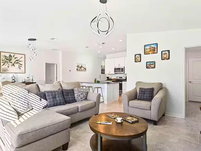 Turner Ln — Photo 1