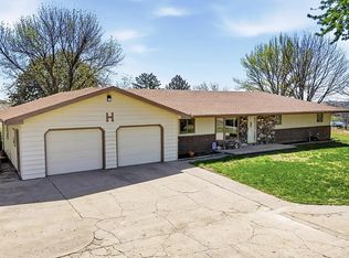 2946 Swedish Rd, Hamburg, IA 51640