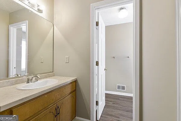 114 Oak Cir S — Photo 20
