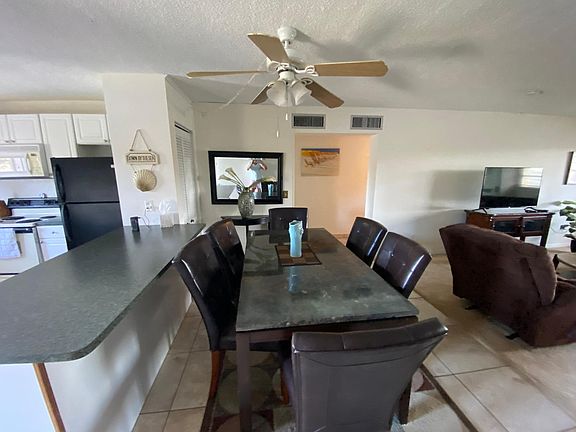 5th image of 1350 NE 14th Ct APT J27