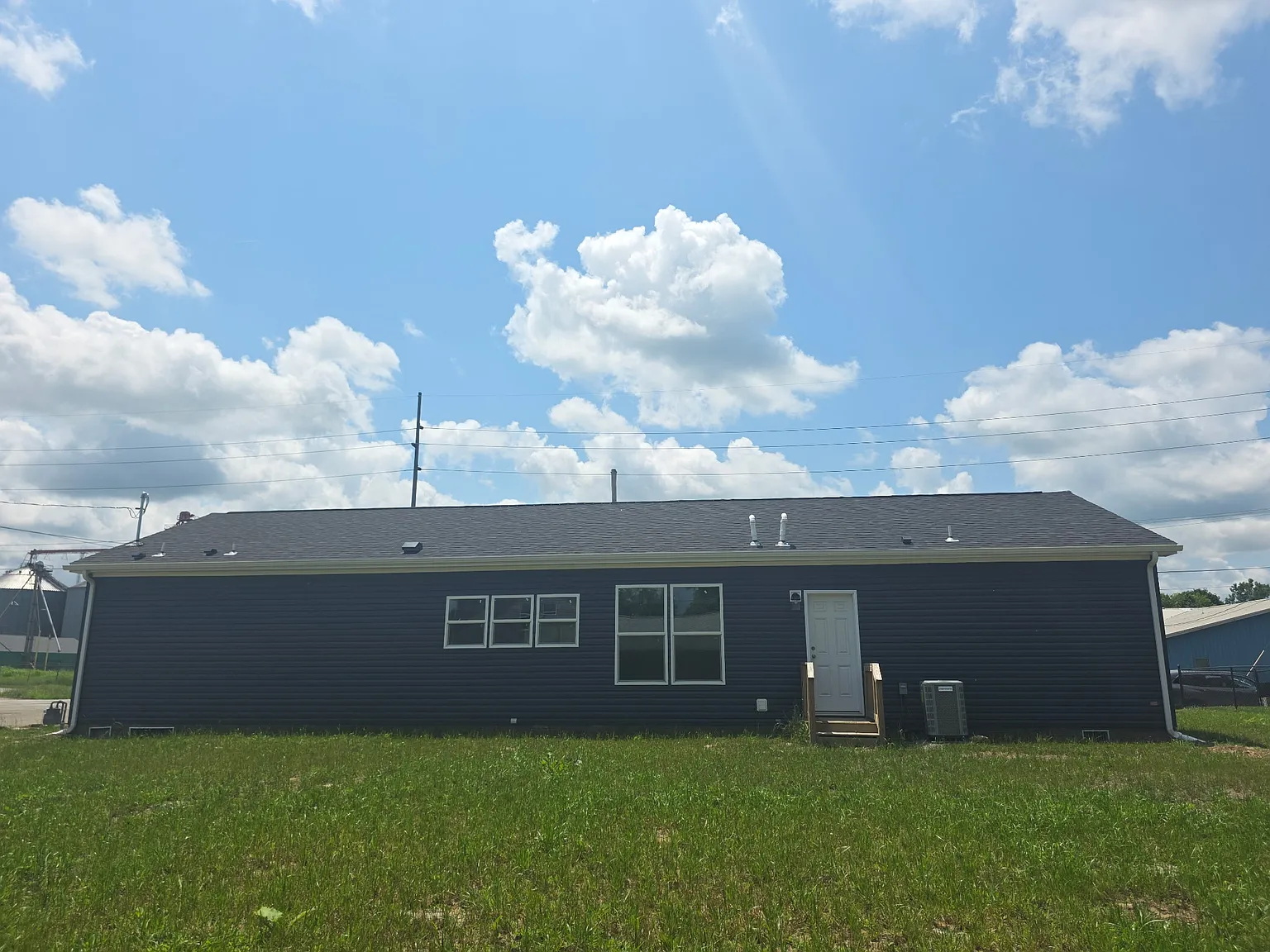 4 bed, $1,795 — Photo 2