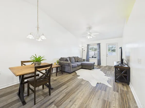 1453 Dunhurst Dr, Pensacola, FL 32534