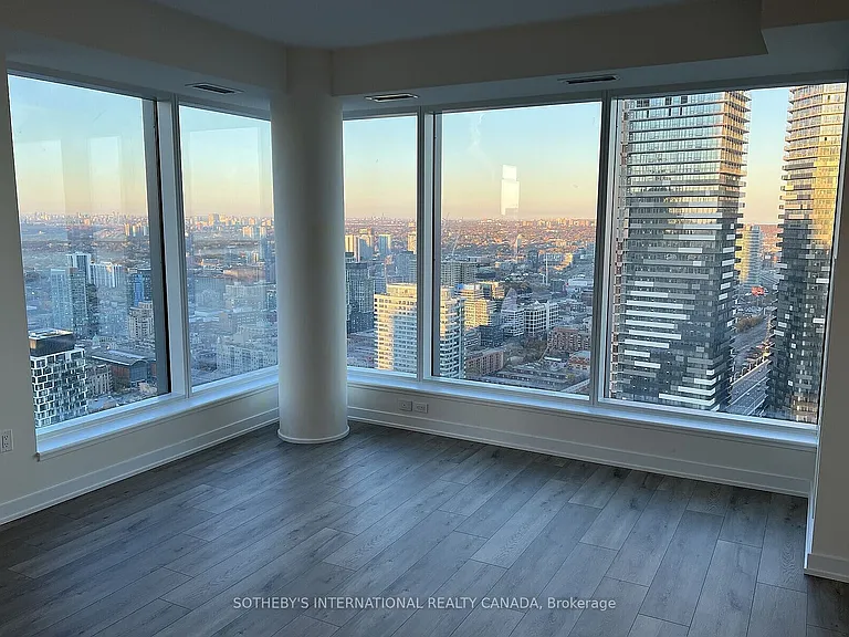 28 Freeland St #4807 — Photo 3
