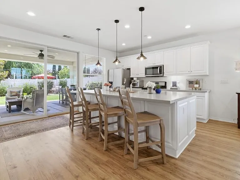 3712 Windermere St — Photo 4