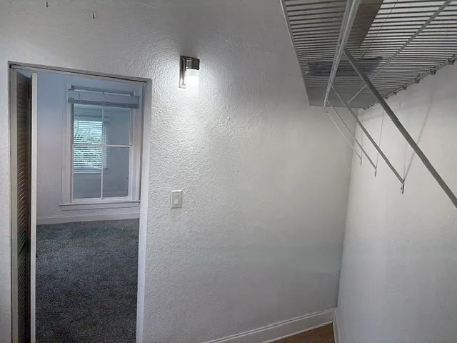 408 S Riverside Dr #5 — Photo 18
