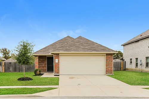 1607 Dove Cir Photo 1