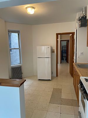 2nd image of 423 E 73rd St #4E