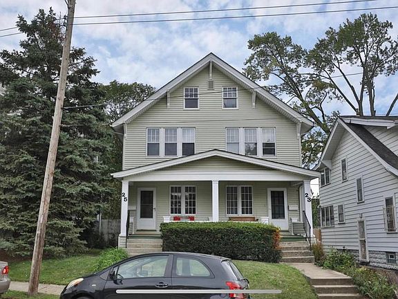 2nd image of 25 E Lakeview Ave