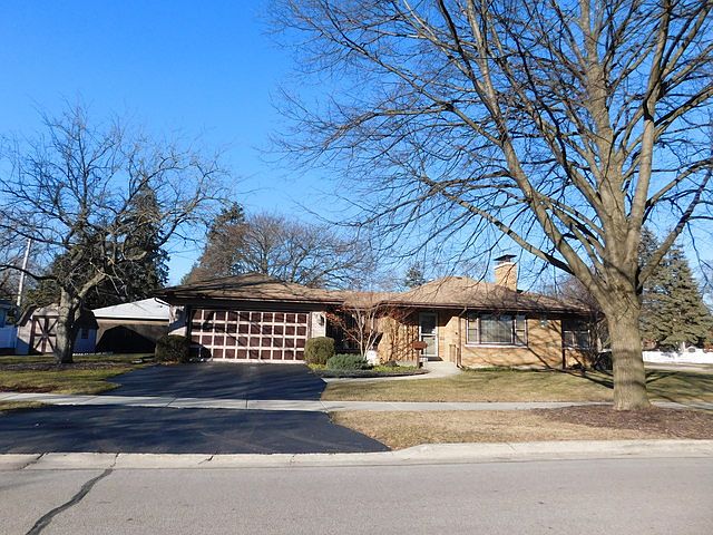 1st image of 604 S Harvard Ave
