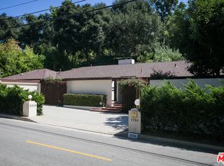 2558 Hutton Dr, Beverly Hills, CA 90210