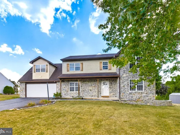 123 Winston Dr, York, PA 17408