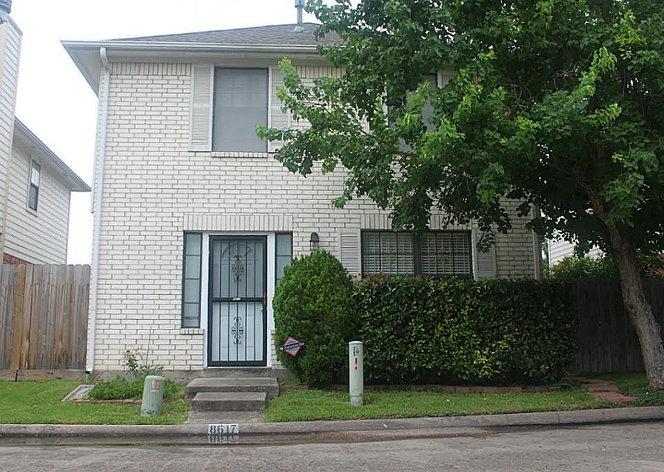 1st image of 8617 Mapletwist St