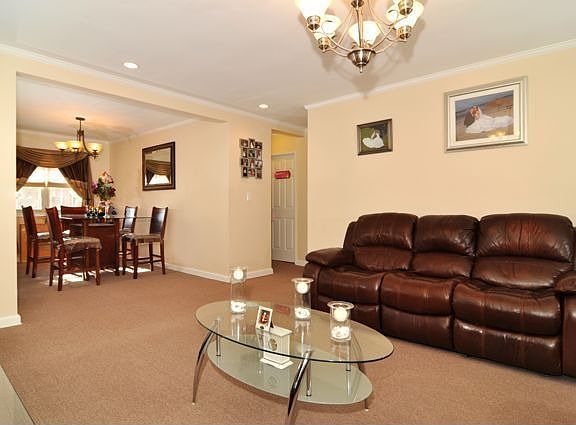 3rd image of 18 Dehaven Dr APT 2E