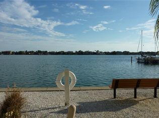 5200 Brittany Dr S APT 102, Saint Petersburg, FL 33715