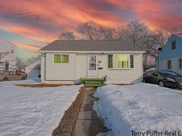 2652 Liberty Rd, Muskegon, MI 49441