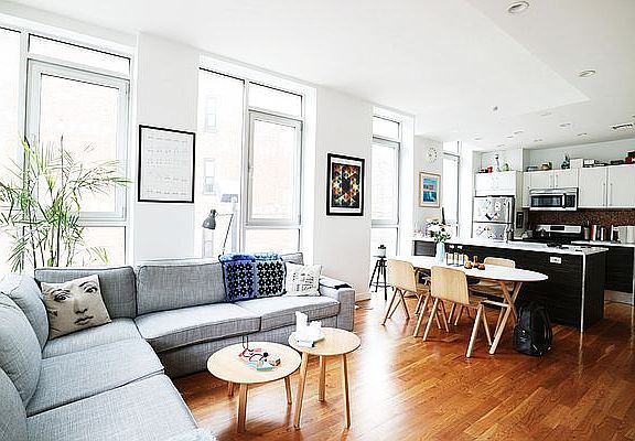 3rd image of 31 Kosciuszko St APT 6A