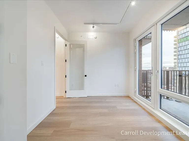931 Carroll St #C1211 — Photo 7