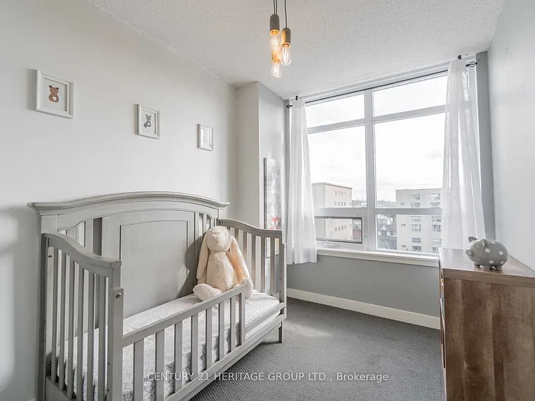 621 Lansdowne Ave #812 — Photo 6