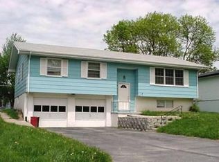 5904 Camden Ave, Omaha, NE 68104