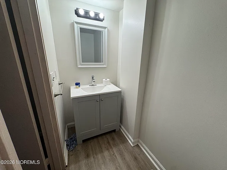 321 Spring St #8 — Photo 17