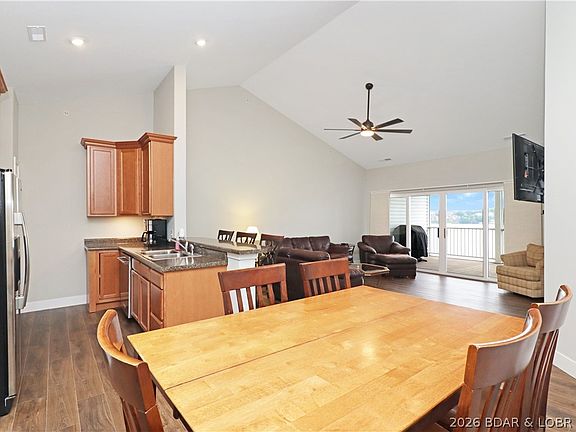 2nd image of 64 Knox Rd #N505