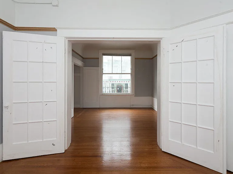 1560 Sacramento St — Photo 34