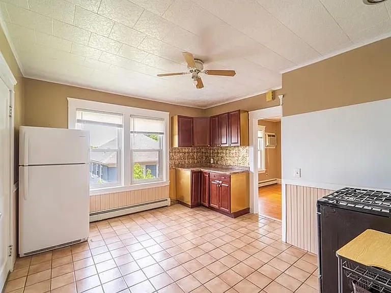 18 Dunnell Ave #2 — Photo 6