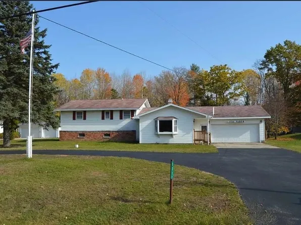 1711 Lake Winyah Rd, Alpena, MI 49707