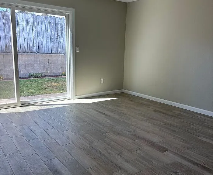 24437 La Glorita Cir — Photo 4